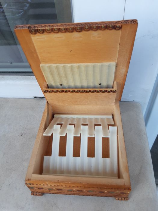 Дървена кутия за цигари / табакера