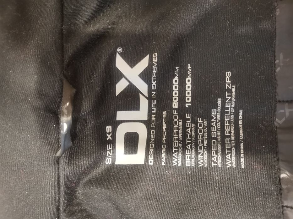 Geaca impermeabila DLX de la Trespass