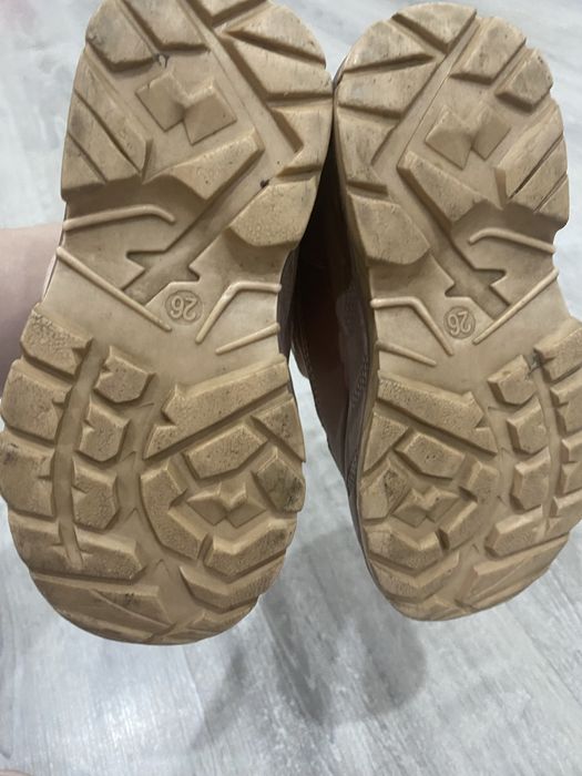 Продам зимние сапоги для девочки