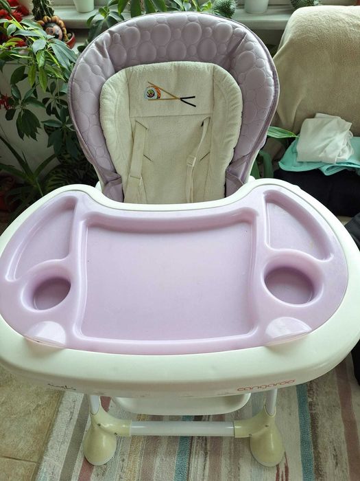 Стол за хранене,доста стабилен