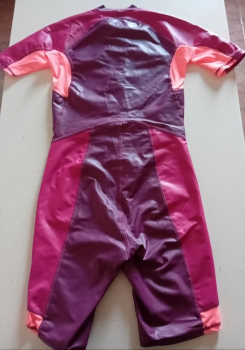 Costum pentru inot fete+Casca de protectie