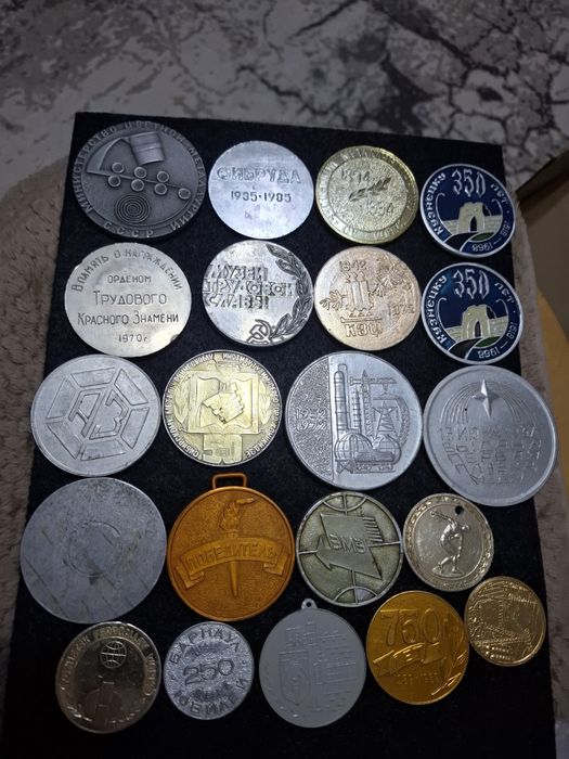 продам настольные медали СССР