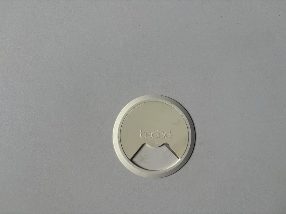 Ново офис бюро – стабилна конструкция и изчистена визия