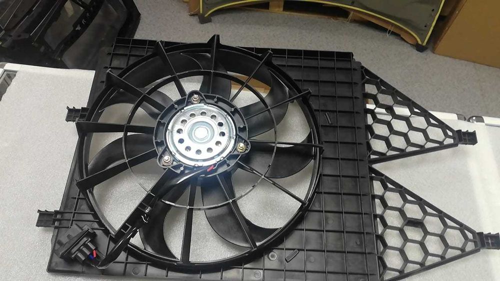 Диффузор радиатора в СБОРЕ VW Polo, Skoda Rapid