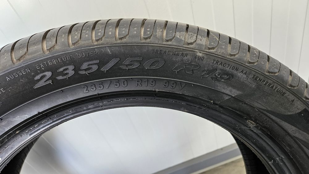 Anvelope vara Pirelli 235 50 19