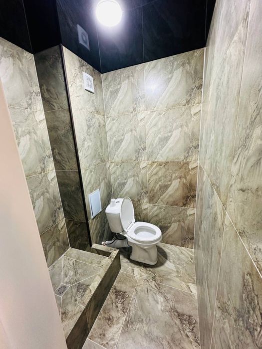 Сдается 3 х комнатная квартира на 4 этаже Крытый рынок 500 $