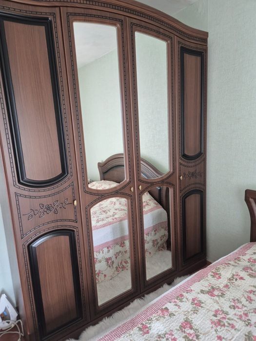 Спальный гарнитур
