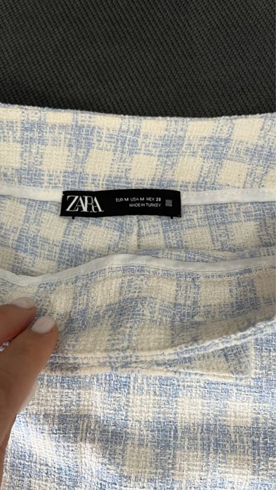 Zara пола-панталон