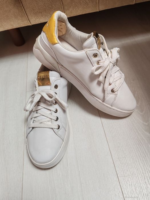 Guess adidași/pantofi sport