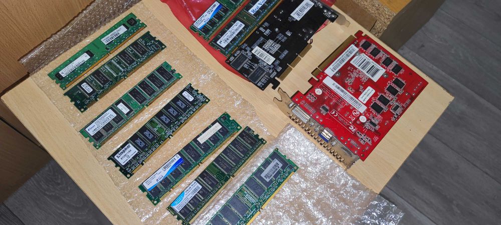 Строителни топлоизолационни материали и крепежи, депрон, фибран, дюбел