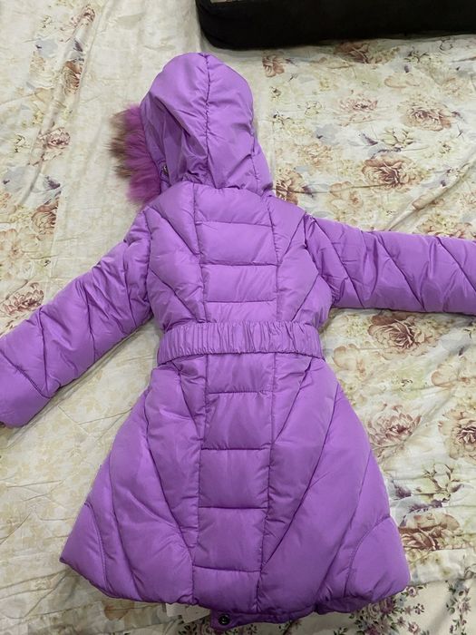 Абсолютно новая зимняя куртка на девочку