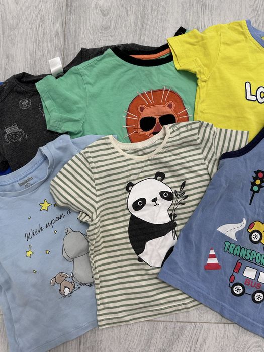 Детские футболки на 8-12 месяцев