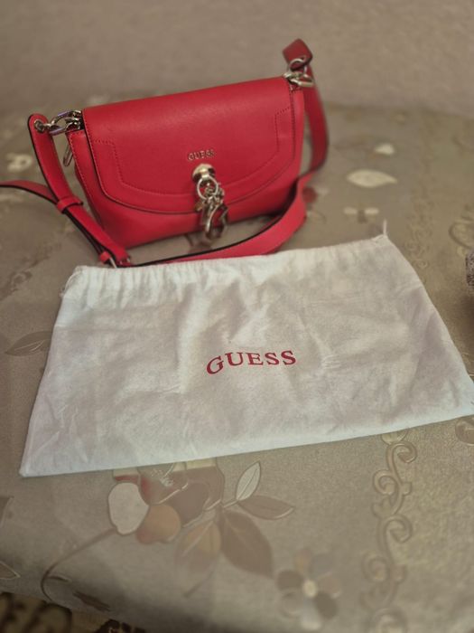 Продам Сумку Guess оригинал