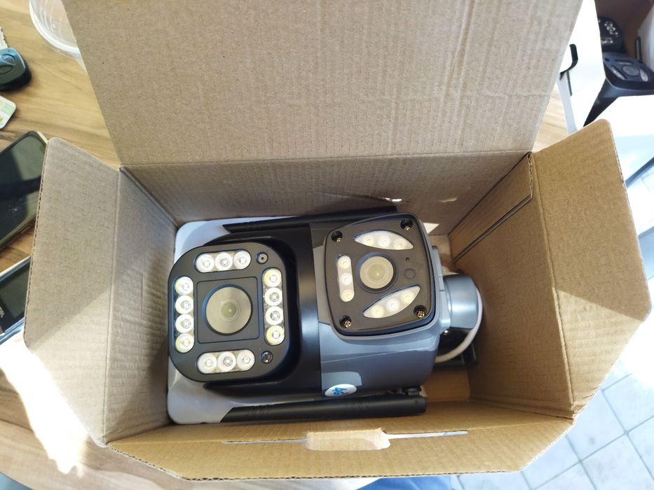 Двойная  Камера наблюдения онлайн..