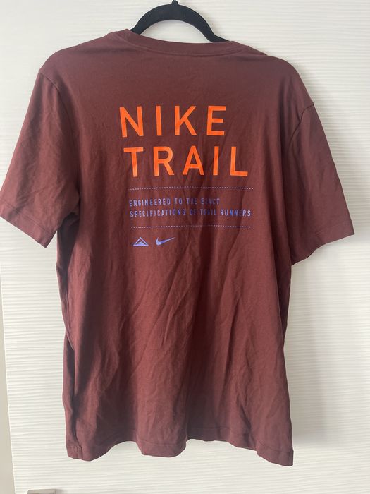 Спортна тениска Nike