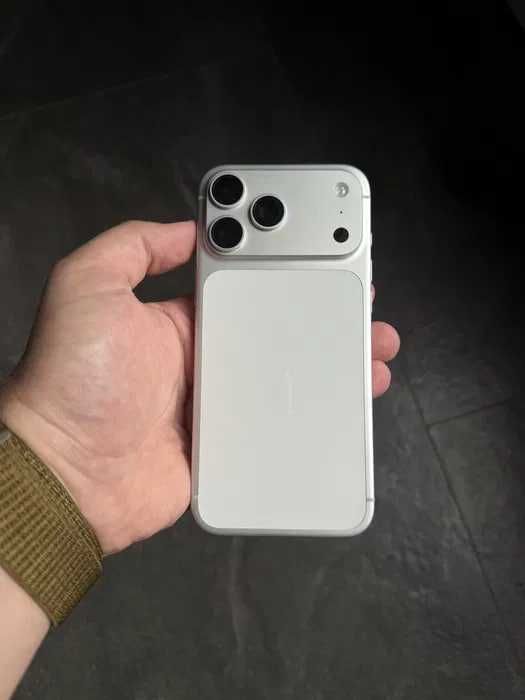Срочно продам Iphone 17 pro max 256 GB