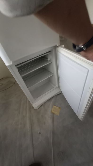 Продам холодильник б/у