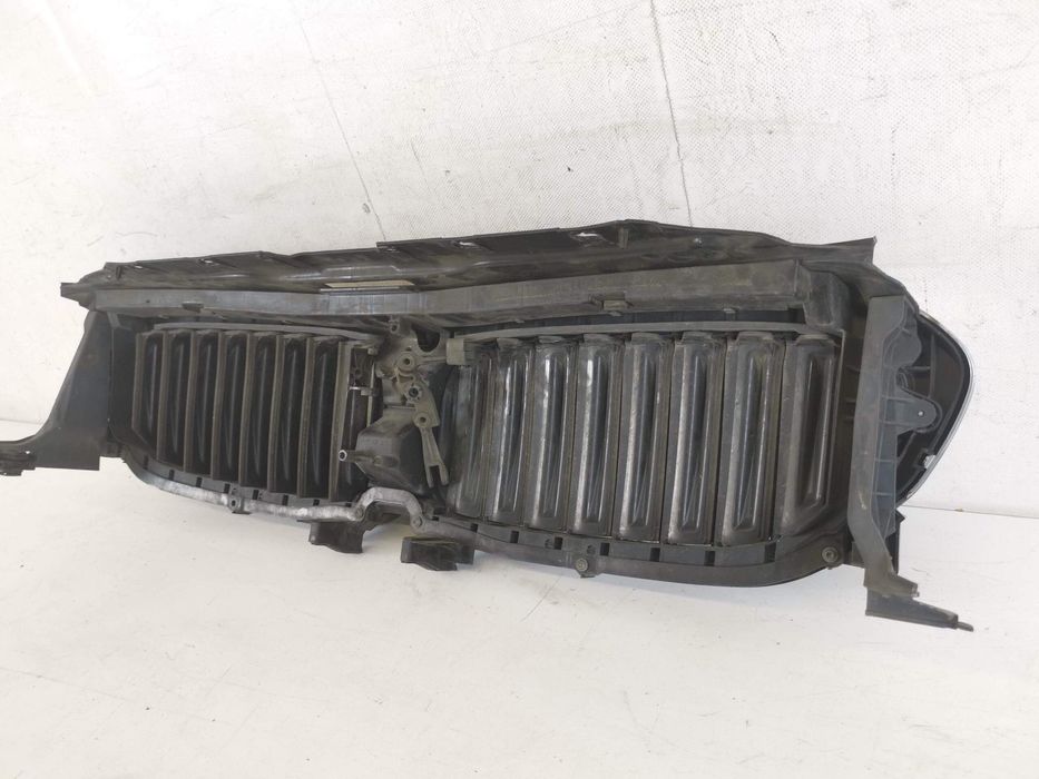 БМВ Серия 7 Г11/Г12 / BMW Seria 7 G11/G12 [ - ] Оригинална, в добро съ