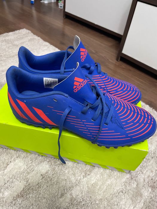 Маратонки за футбол