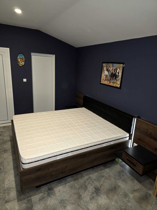 Легло 180/200 с нощни шкафчета 2 бр.  и осветление в Добрич