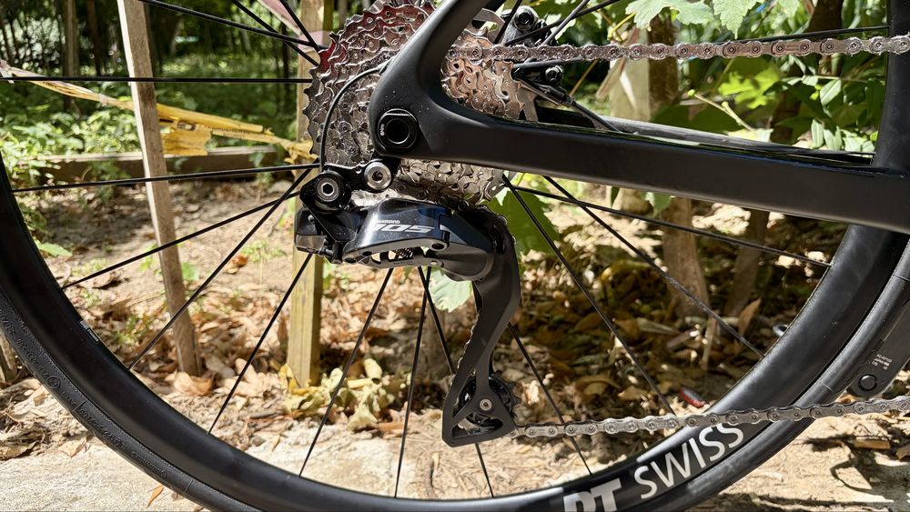 Orbea Orca M30i carbon raw 105 di2  Powermetru garmin vector 3
