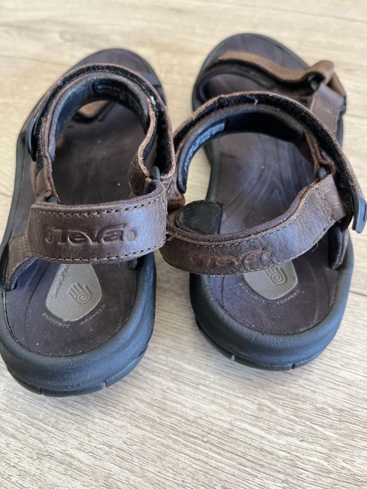 Sandale Teva 40 barbati