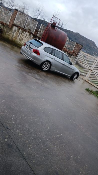 BMW E91 318 2012 E5