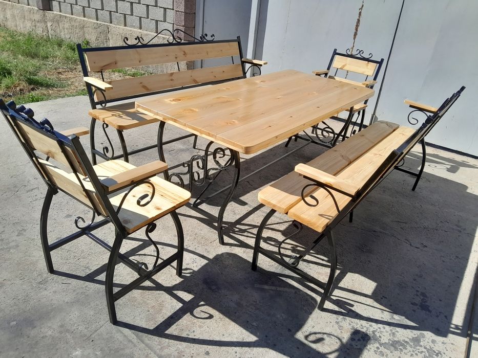 Столь и скамейка комплект