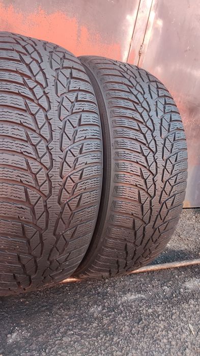 2бр. зимни  гуми 225/55/17 Nokian WrD4
dot22
6.75mm
Добро състояние на