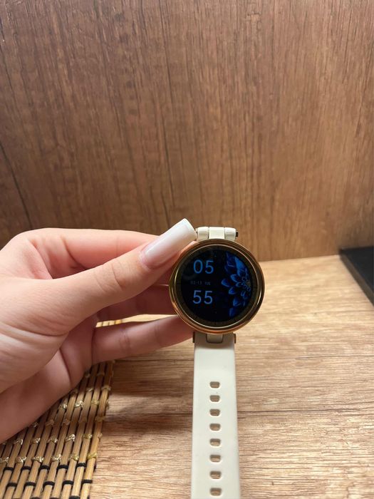 Смарт часовник.