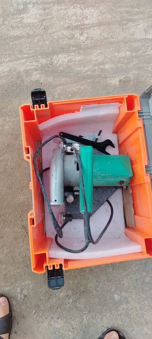 тарсофка лелоним учун стик очади холати яхши нархи 600$ доллир