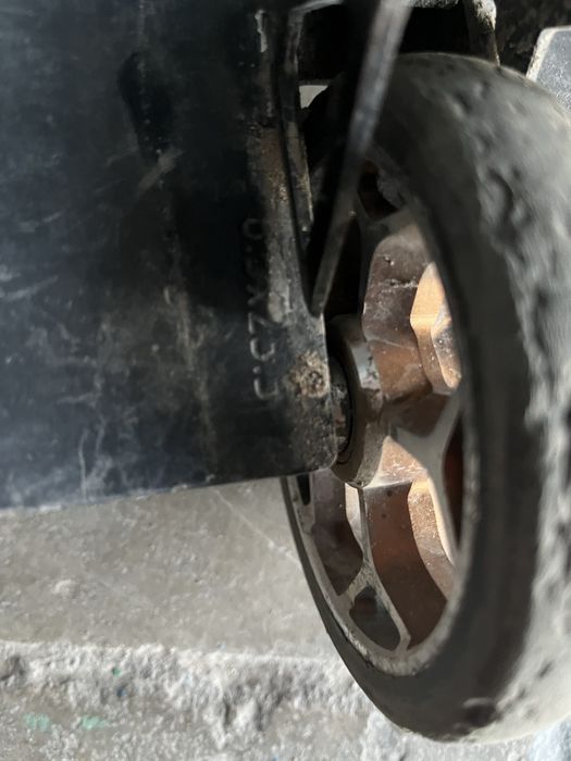 СРОЧНО продам трюковой самокат