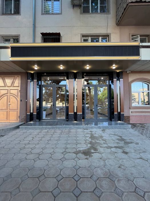 Шота Руставели 80кв.м нежилое,  1 линия с готовым арендатором