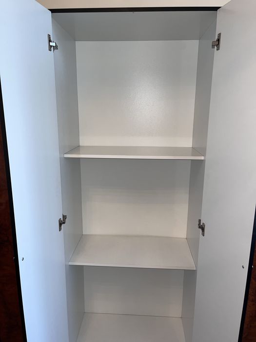 Спальный шкаф для одежды