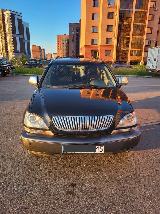 Продам в отличном состоянии Lexus rx 300
