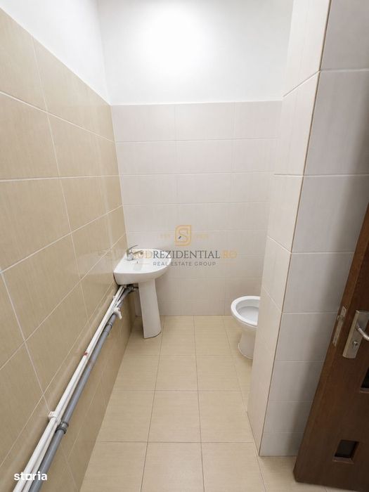 Spatiu comercial de inchiriat, 76 mp, vitrina stradala, Drumul Fermei