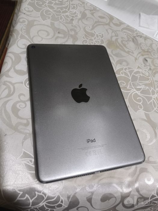 iPad 5 mini  64 gb Wi-fi