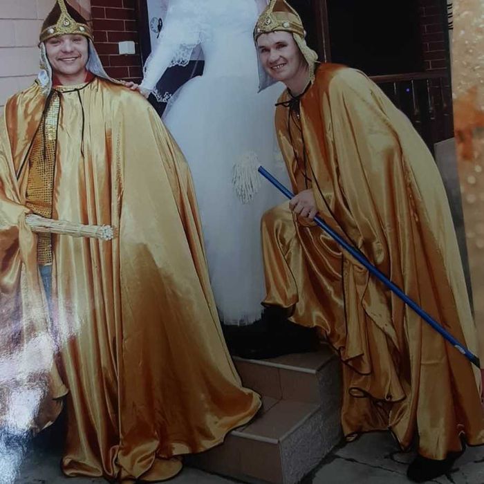 прокат карнавальных и прочих костюмов