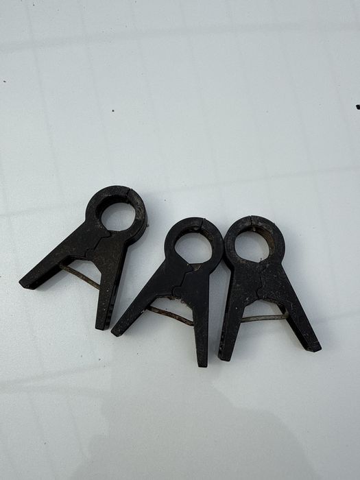 Прищепка для теплиц