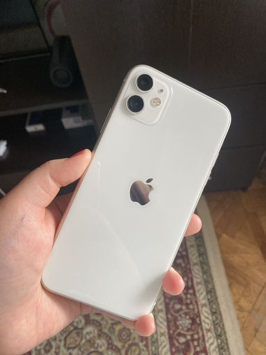 Айфон 11 на 128гб 78% В идеале