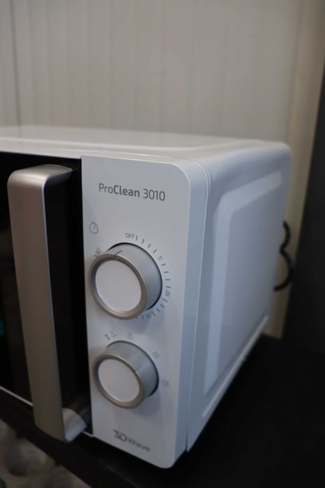 Микровълнова фурна Cecotec Proclean 3010 плоско дъно, 20л, 700W