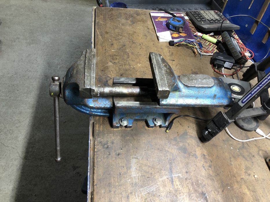 menghina nemteasca de 125mm  in stare perfecta
