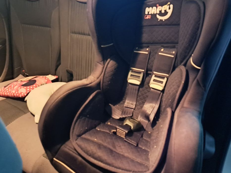 Scaun copil cu sistem de prindere Isofix