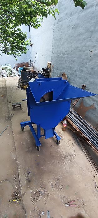 Drobilka sotiladi "NASIYA SAVDO" ham bor 14 Kw 3000 ob min.