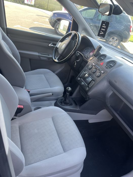 Vand Volkswagen Caddy Maxi 7 locuri