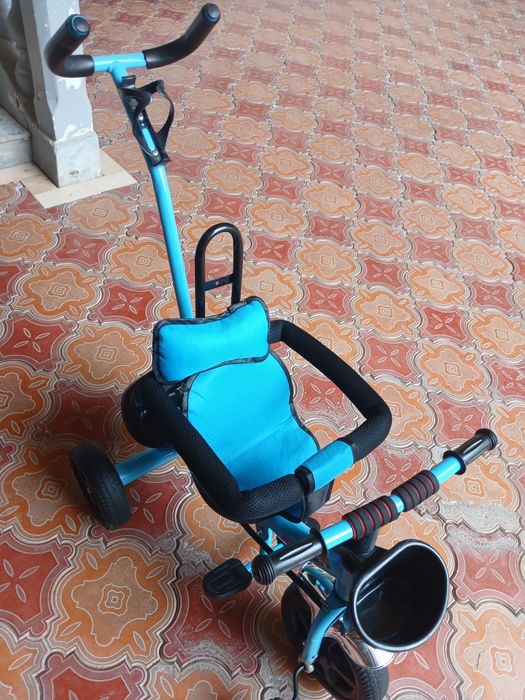 bolalar velosiledi(kolyaska-velosiped)