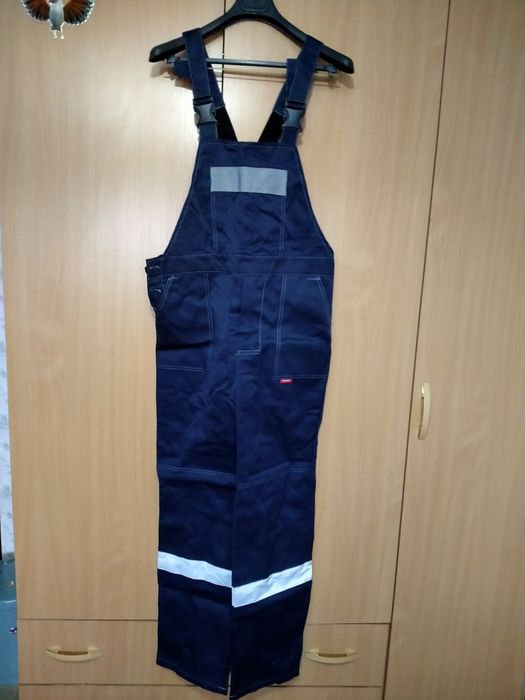 Продам мужской рабочий костюм