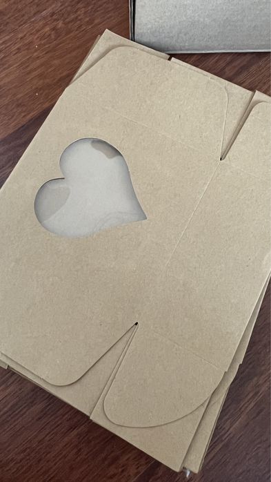 Подарочные коробки и куполы