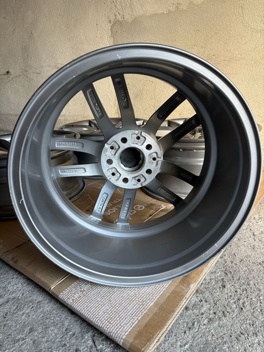Jante bmw 5x112 G20 G30 G21 G26 r18 style 662M oem