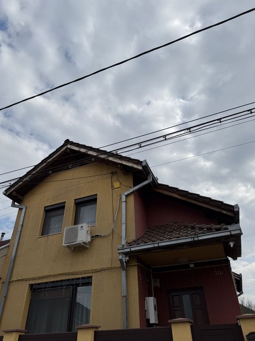 Vând casă în Deva